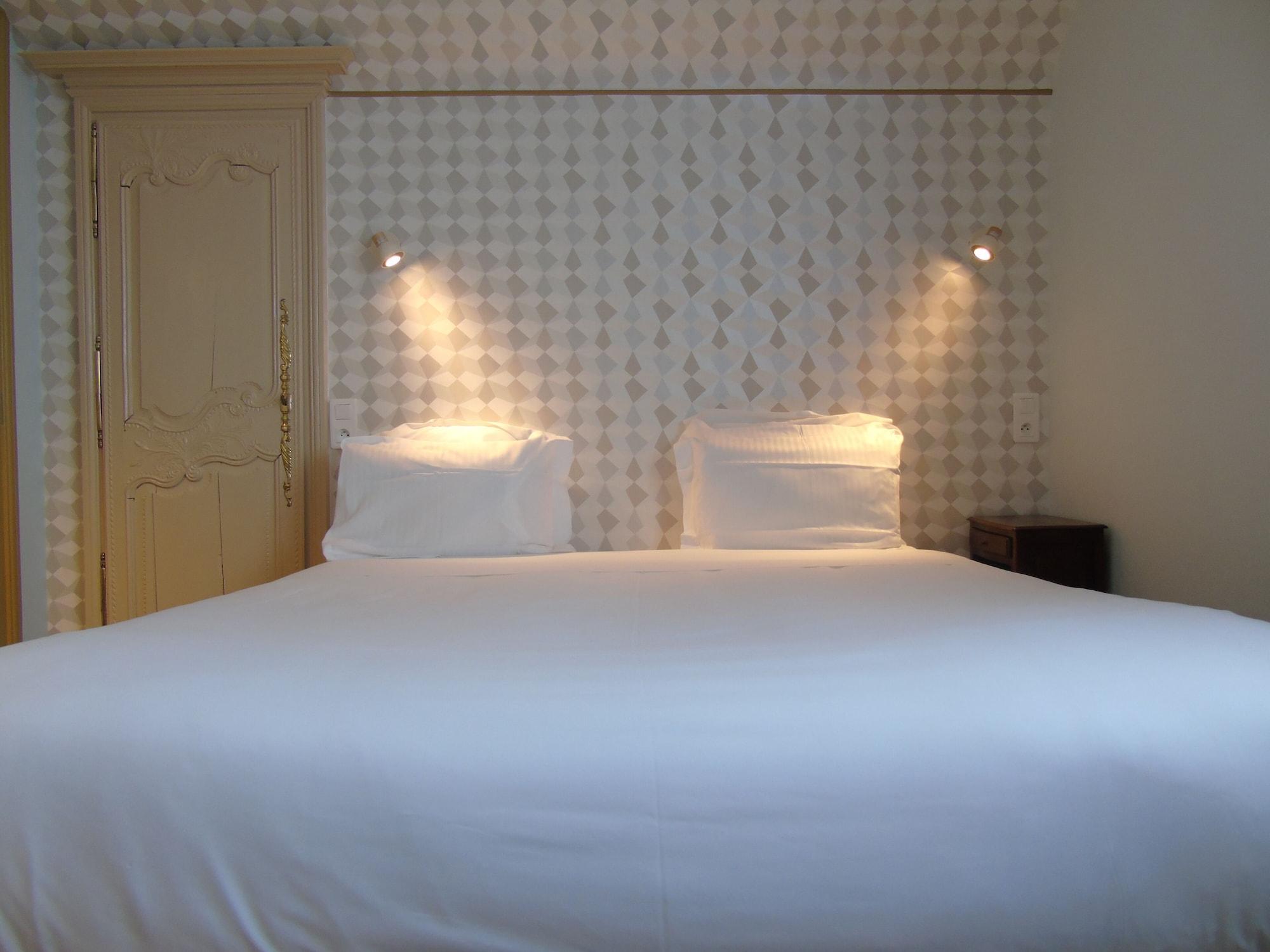 เบสต์ เวสเทิร์น เลอ มงโกเมอรี Hotel ปงตอร์ซง ภายนอก รูปภาพ