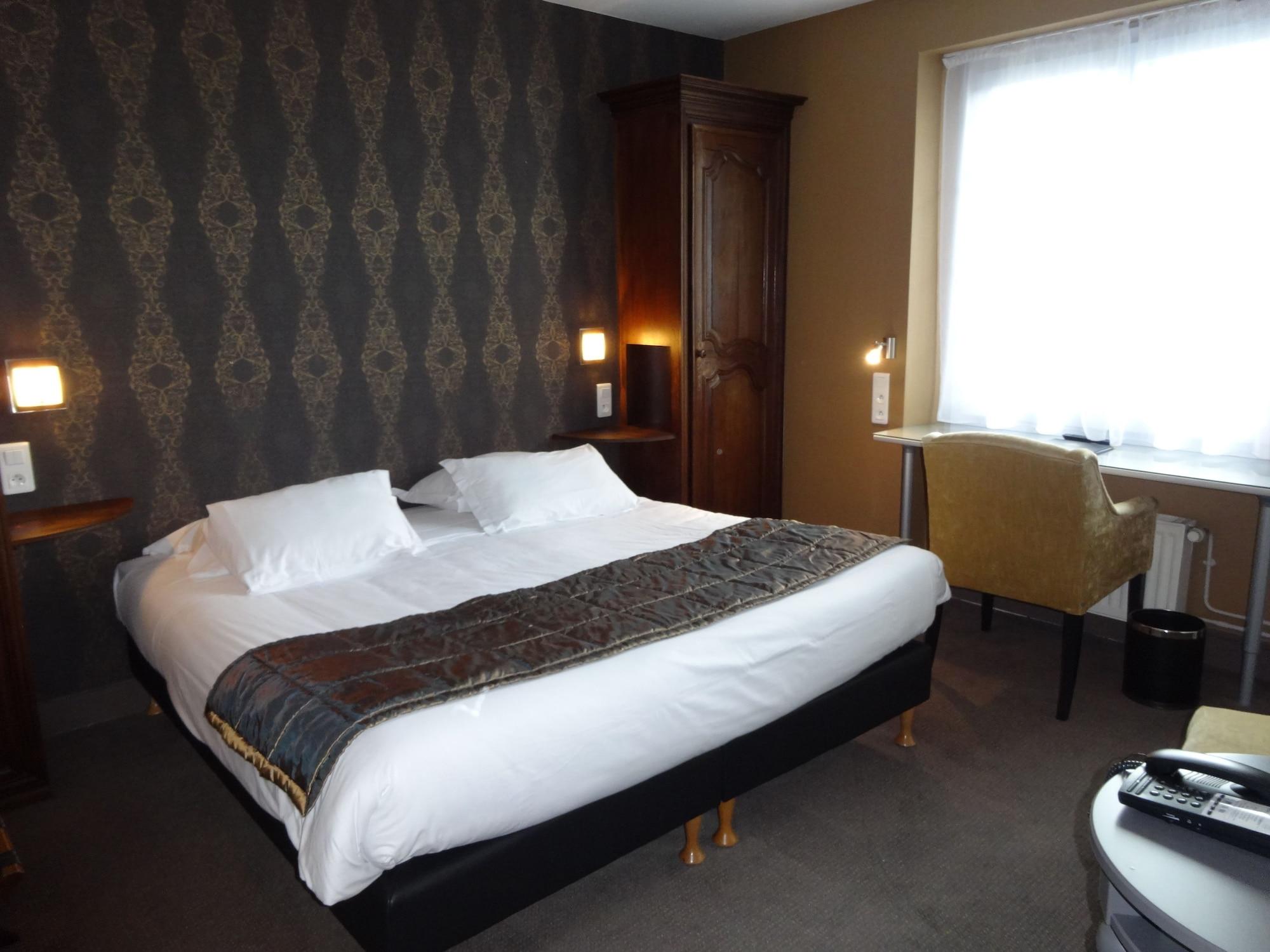 เบสต์ เวสเทิร์น เลอ มงโกเมอรี Hotel ปงตอร์ซง ภายนอก รูปภาพ