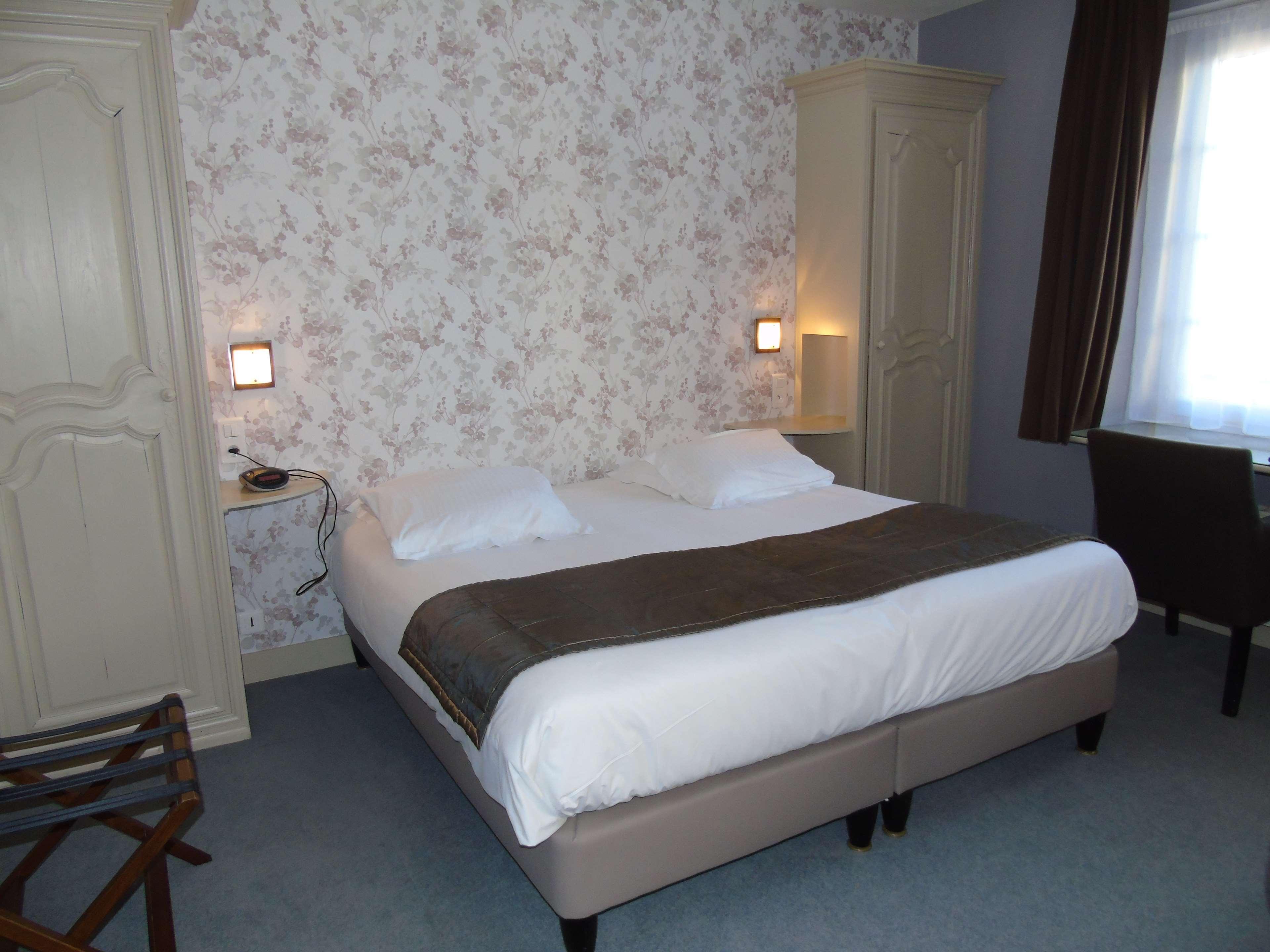 เบสต์ เวสเทิร์น เลอ มงโกเมอรี Hotel ปงตอร์ซง ภายนอก รูปภาพ