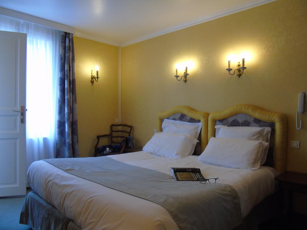 เบสต์ เวสเทิร์น เลอ มงโกเมอรี Hotel ปงตอร์ซง ภายนอก รูปภาพ
